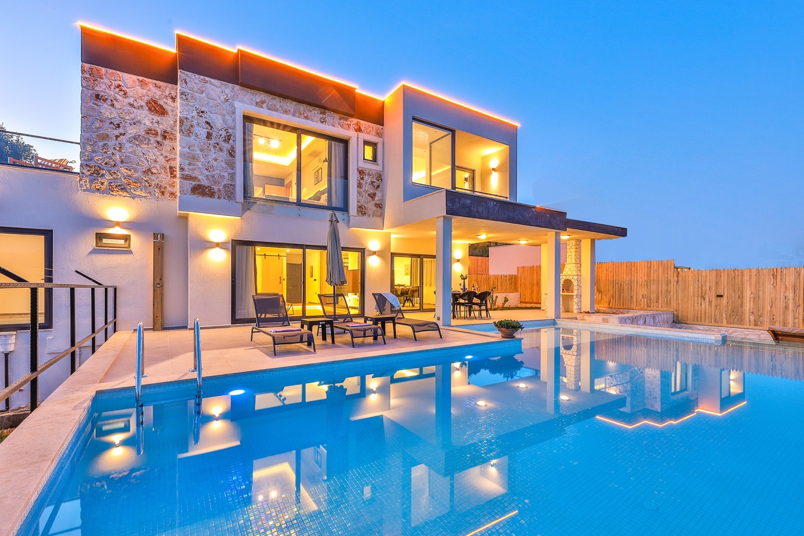 Kaş Pınarbaşı'nda Enfes Doğada, Özel Havuzlu, Saunalı, Lüks Villa