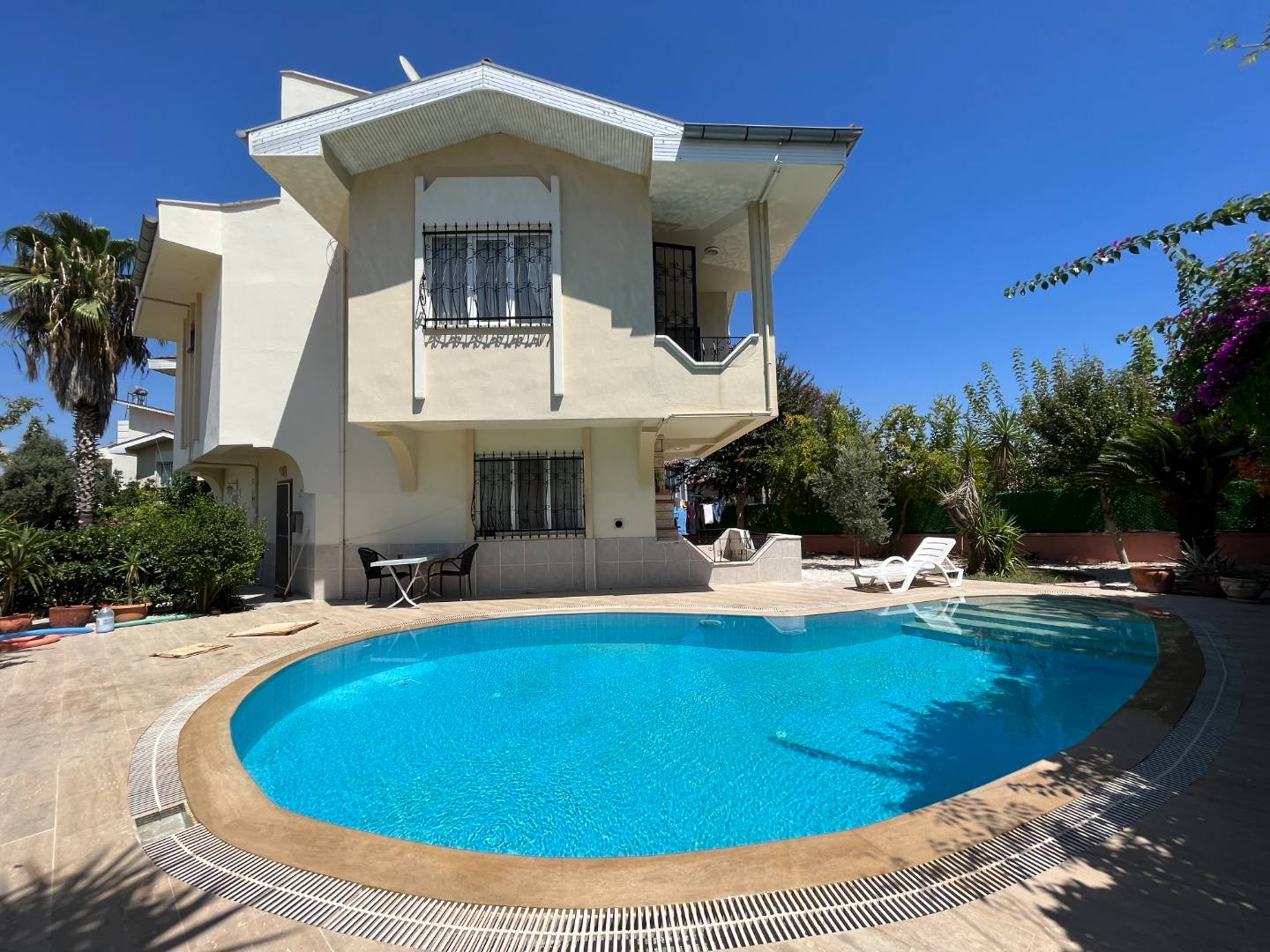 Serik Kadriye'de Kalabalık Ailelere Uygun, Özel Havuzlu, Kiralık Villa