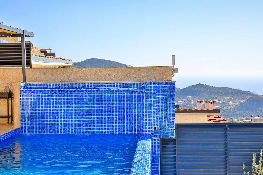 Kaş Bezirgan'da Deniz Manzaralı, Kapalı Havuzlu, Jakuzili Villa-30285