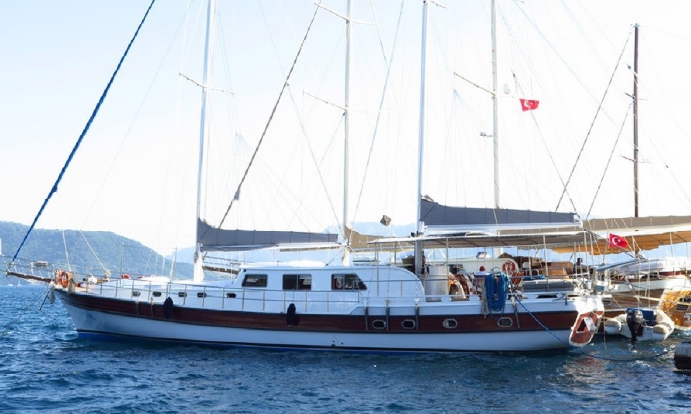 Marmaris Koylarında 5 Kabinli, Klimalı, Ekonomik Kiralık Tekne