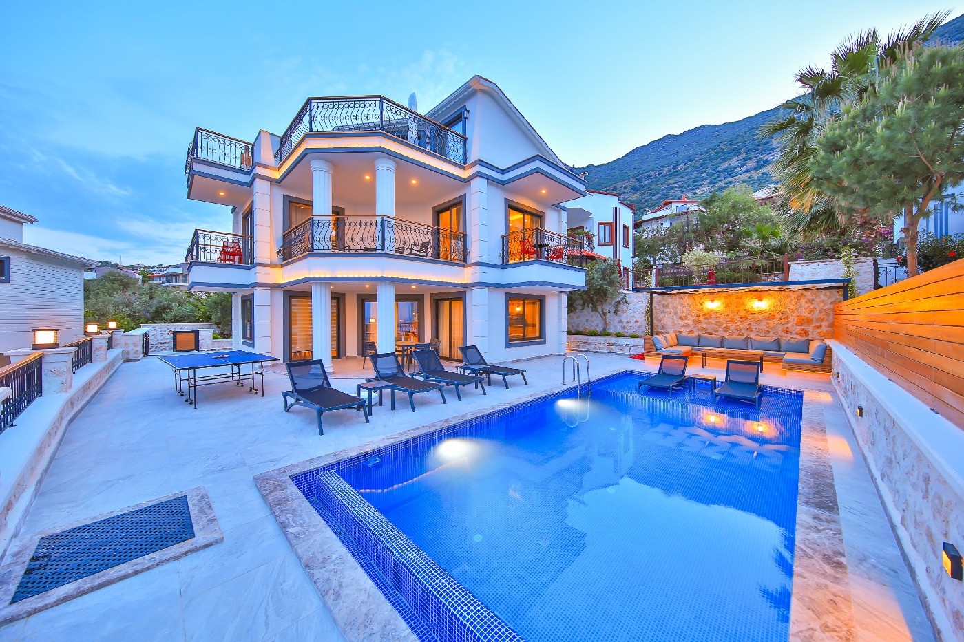 Kaş Kalkan'da Deniz Manzaralı, Özel Havuzlu, Jakuzili, Lüks Villa
