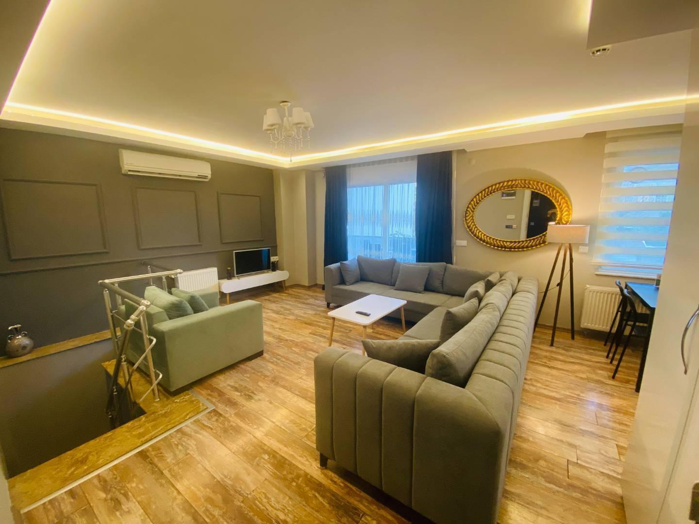 Konyaaltı Gürsu'da Plaja Yakın, Havuz Manzaralı, Kiralık Suit-16466