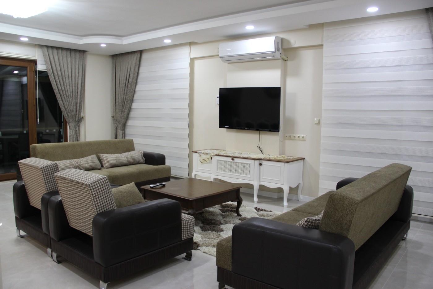 Sapanca'da Yeşillikler İçerisinde, Özel Havuzlu, 12 Kişilik Villa