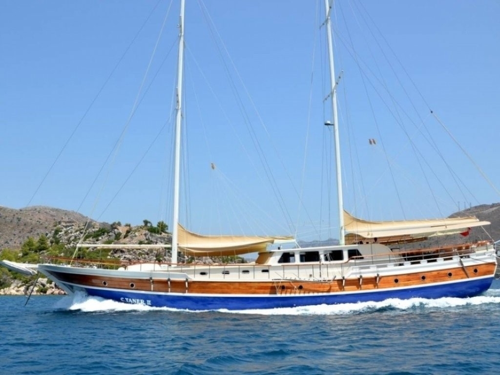 Muğla Fethiye'de 16 Kişilik, Mavi Yolculuğa Konforlu Kiralık Gulet