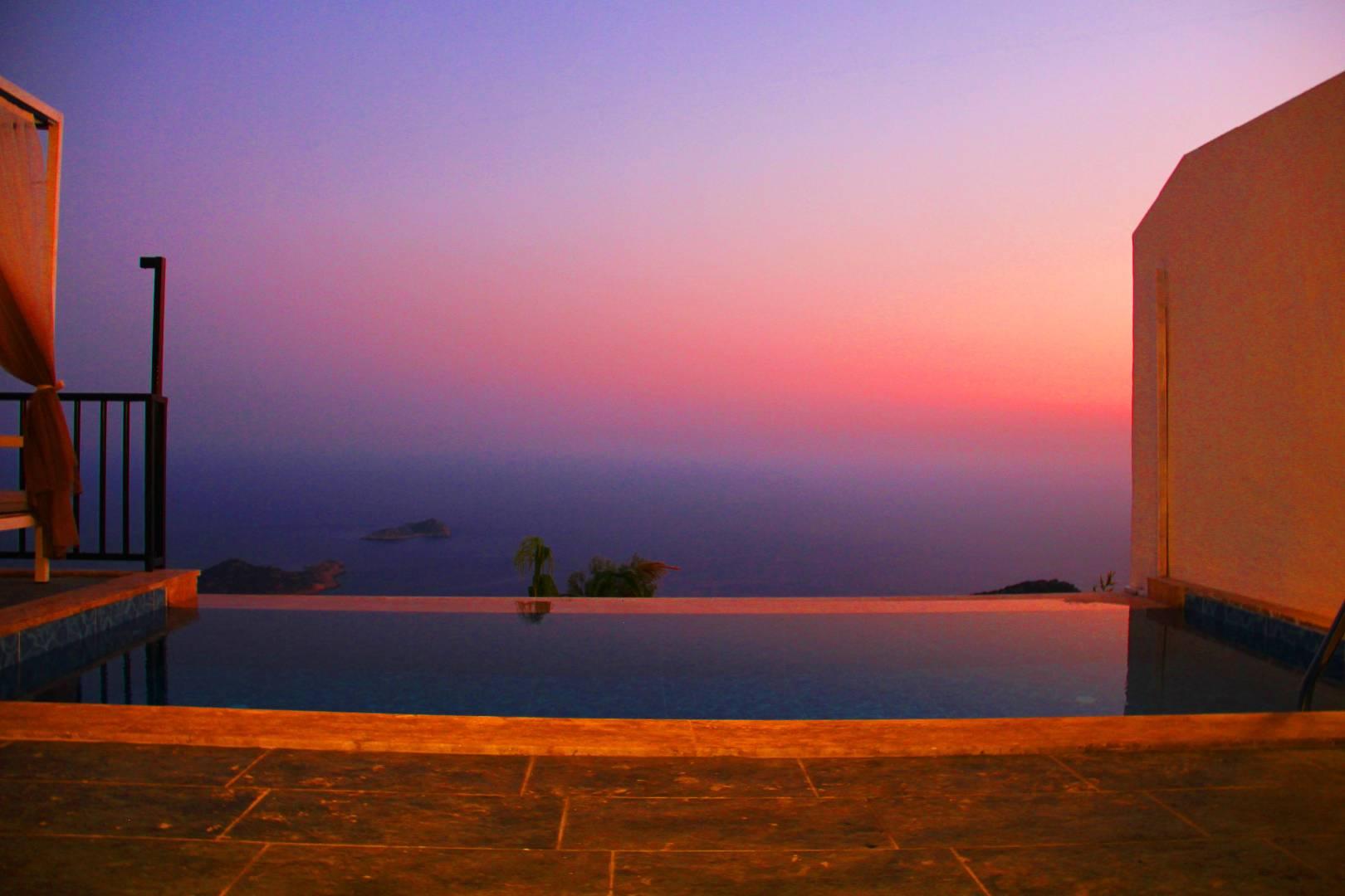 Kaş Bezirgan'da Muhteşem Deniz Manzaralı, Özel Havuzlu, Balayı Villası-30478