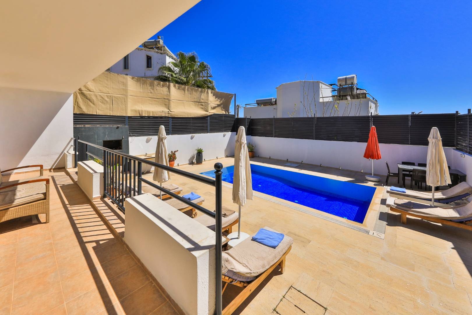 Kaş İslamlar'da Deniz Manzaralı, Özel Havuzlu, Ekonomik Villa