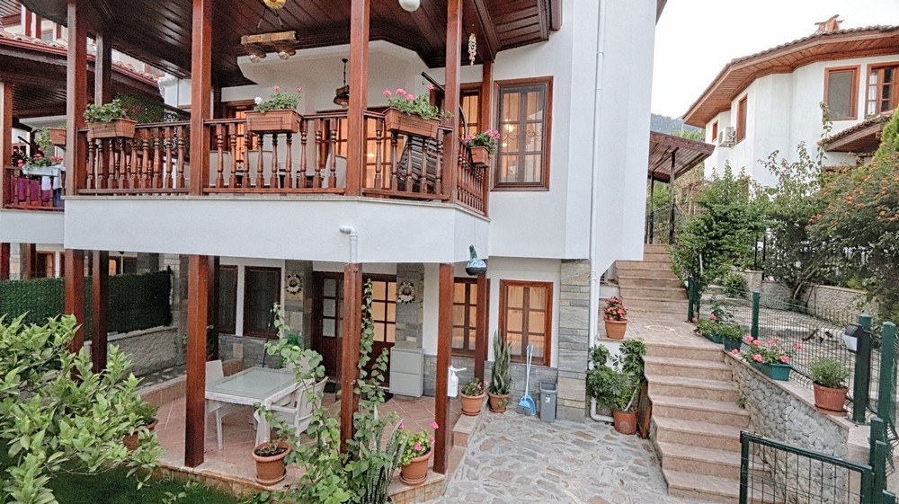 Muğla Akyaka'da Plaja Yürüme Mesafesinde, 8 Kişilik, Müstakil Villa