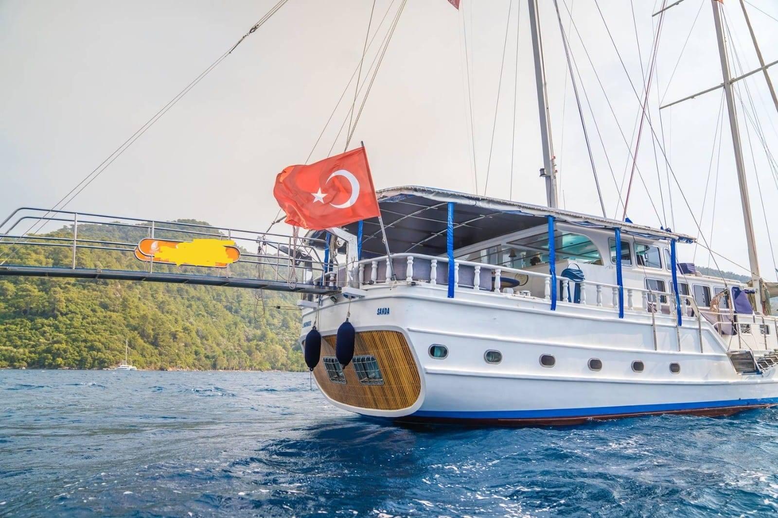 Muğla Marmaris Çıkışlı, 16 Kişilik, 8 Kabinli, Kaptanlı, Kiralık Gulet-25124