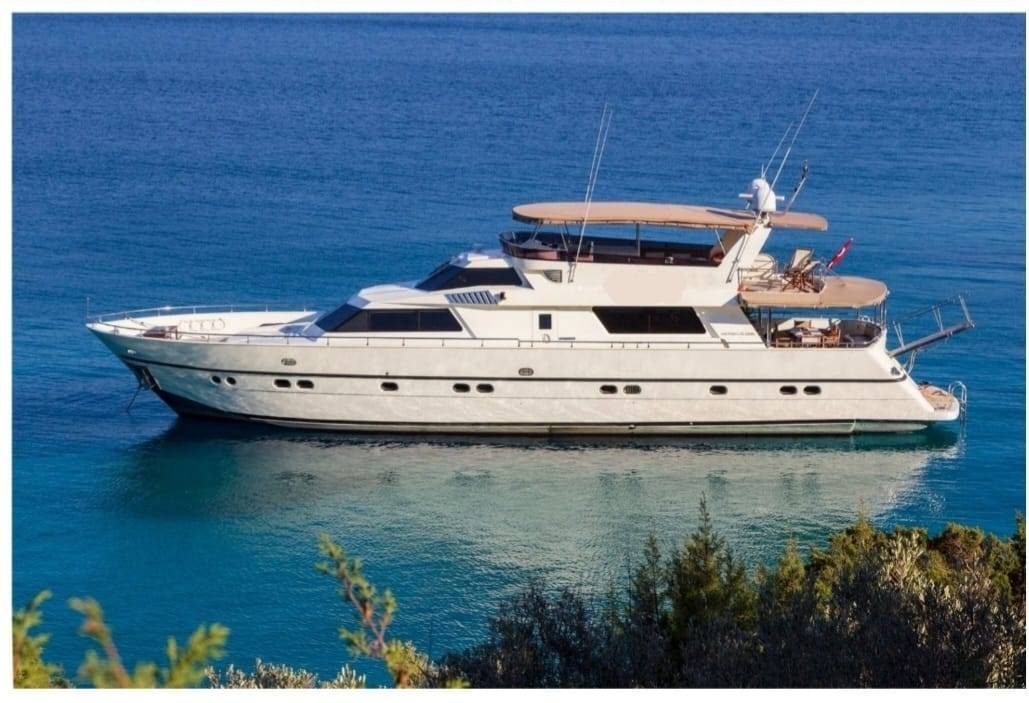 Bodrum Türkbükü Kalkışlı, Eşsiz Güzellikteki Mavilikte, Lüks Motoryat