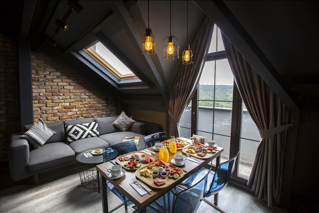 İstanbul Ataşehir'de Modern, Ekonomik, Çatı Katı Odası