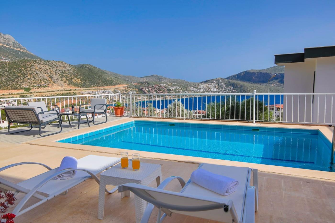 Kaş Kalkan'da Denize ve Merkeze Yakın, Özel Havuzlu, Şık Villa-19403