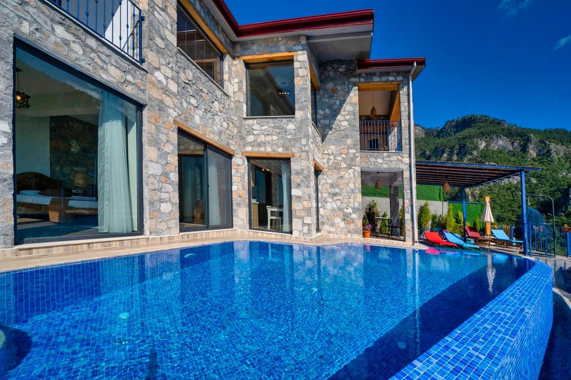 Fethiye Karaağaç'ta Deniz ve Doğa Manzaralı, Özel Havuzlu, Lüks Villa-24607