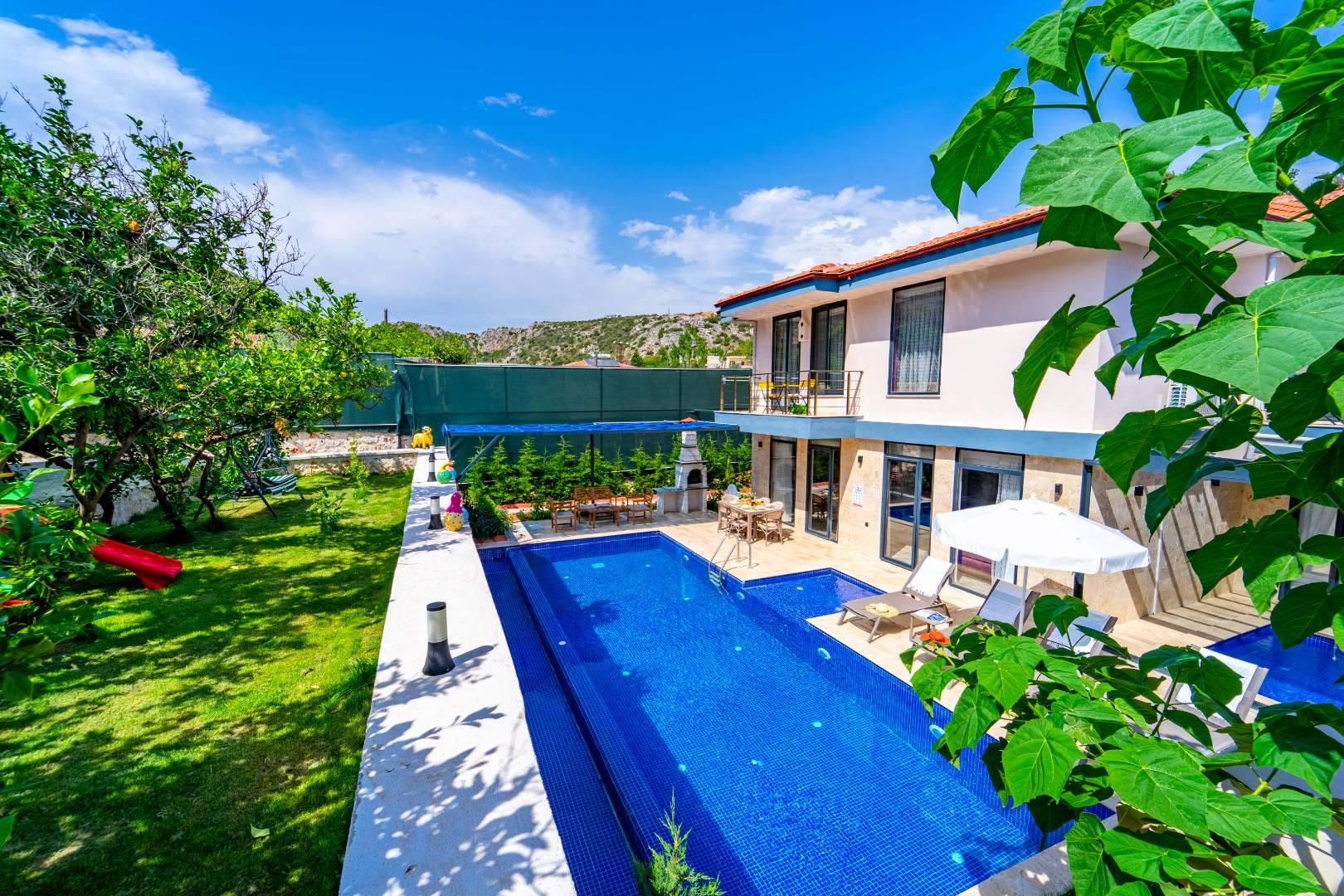 Kaş Patara'da Sessiz ve Sakin Konumda, Özel Havuzlu, Lüks Villa-26930