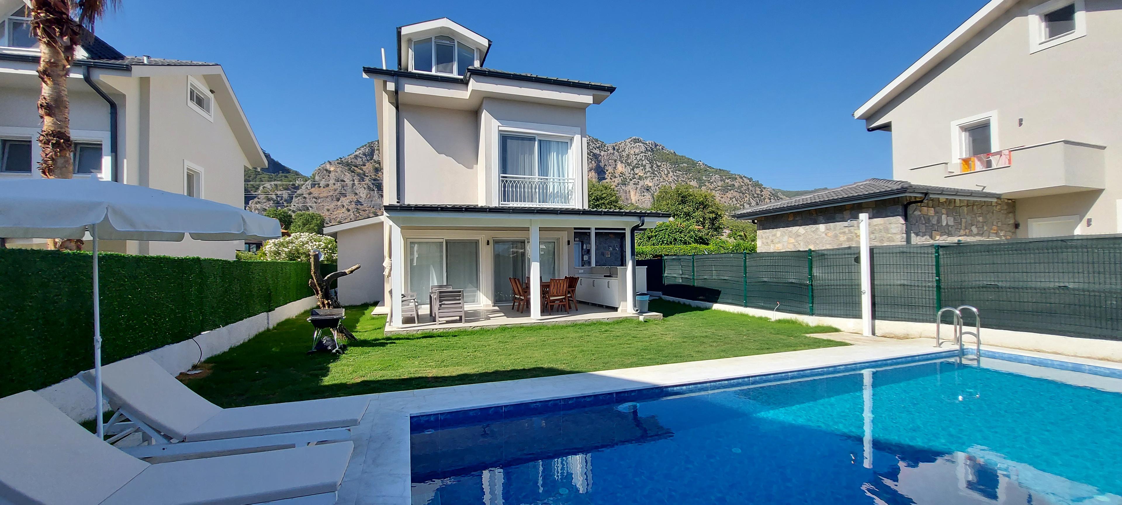 Fethiye Göcek'te Kalabalık Ailelere Uygun, Özel Havuzlu Kiralık Villa-24036