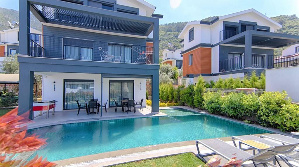 Fethiye Ölüdeniz'de Geniş Bahçeli, Özel Havuzlu, Jakuzili, Şık Villa-22250