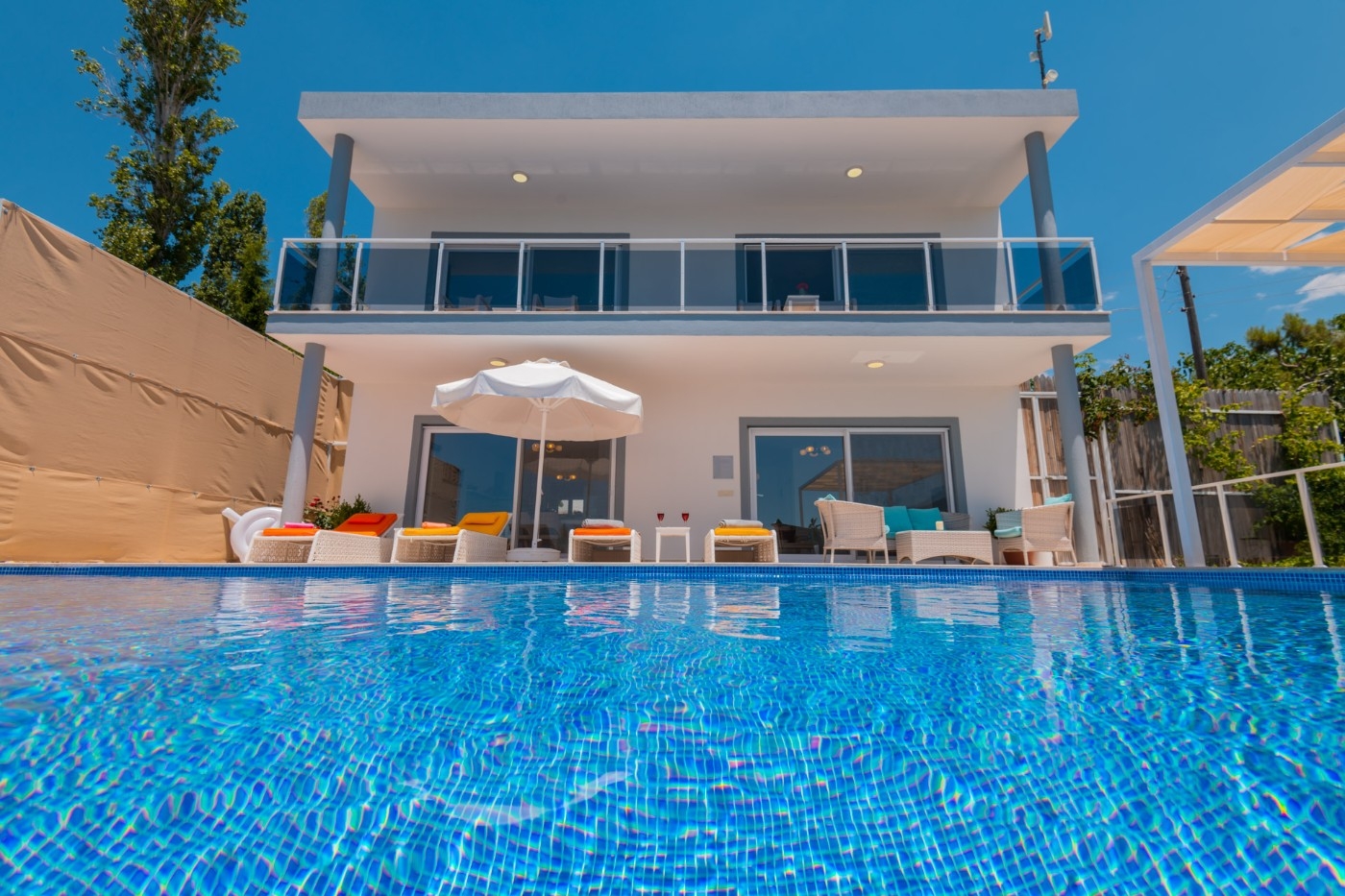 Kaş Kalkan'da Panoramik Deniz Manzaralı, Özel Havuzlu, Konforlu Villa
