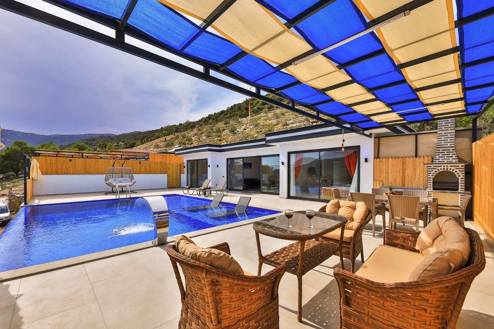 Kaş Sarıbelen'de Sakin Konumda, Özel Havuzlu, 5 Kişilik Villa-29551