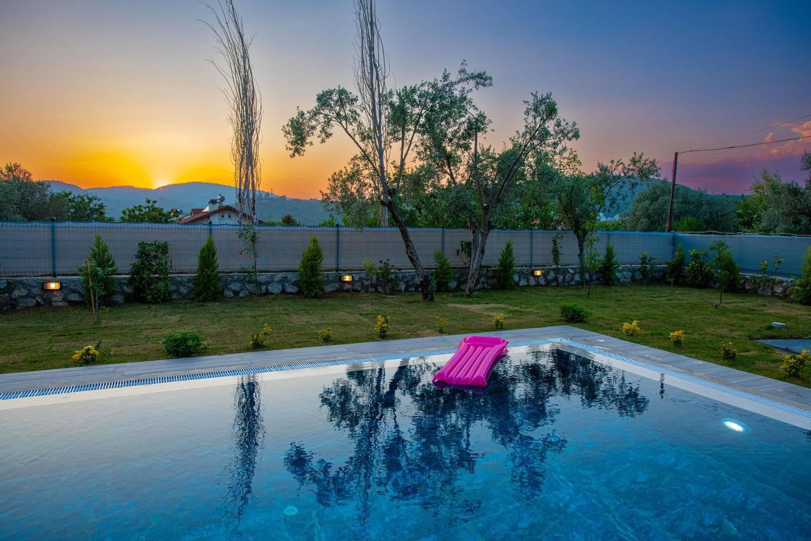 Fethiye Ölüdeniz'de Geniş Ailelere Uygun, Özel Havuzlu, Jakuzili Villa-29162