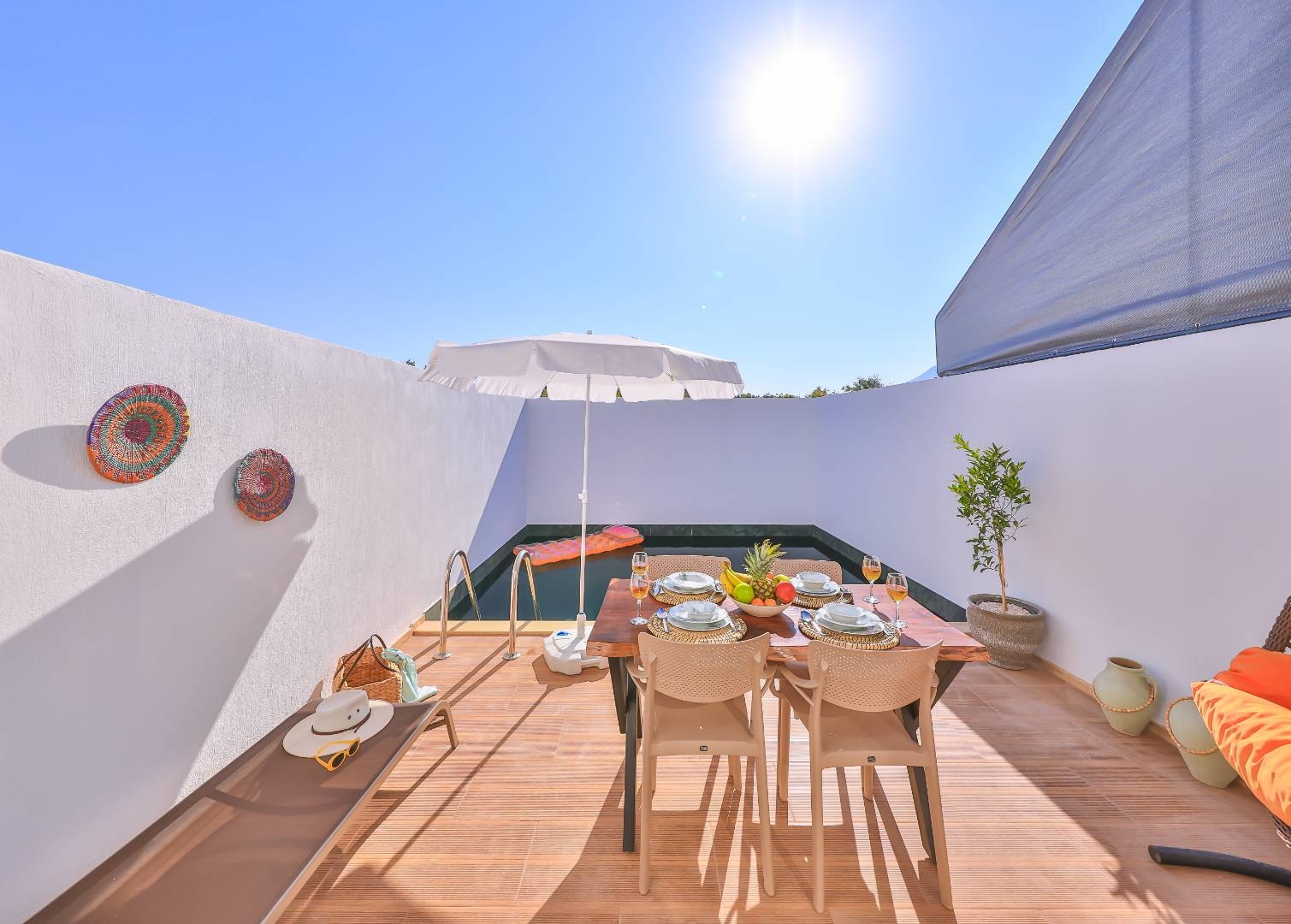 Kaş Andifli'de Şık Tasarıma Sahip, Özel Havuz ve Jakuzili Villa