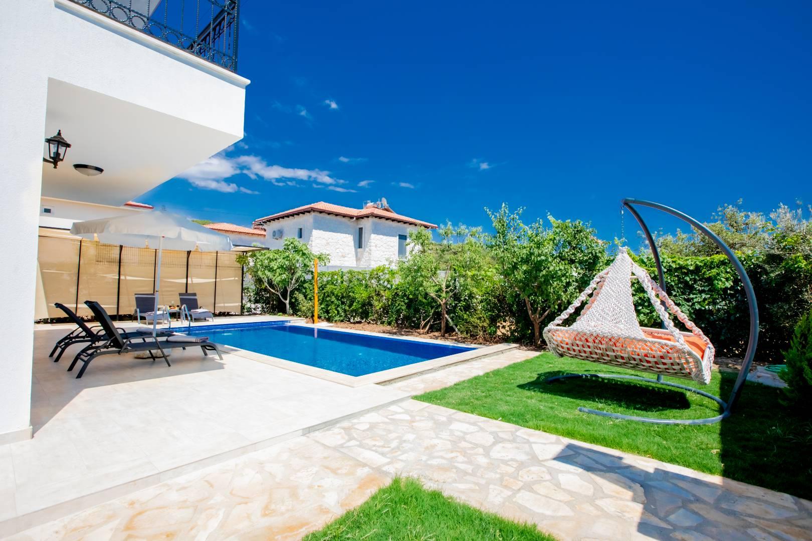 Kaş Andifli'de Özel Havuzlu, Jakuzili, 2+1 Kiralık Modern Villa-28441