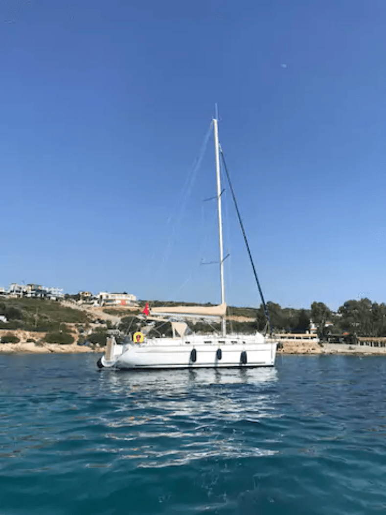 Fethiye'de Benzersiz Bir Konaklama Deneyimi Sunan, Kiralık Yelkenli
