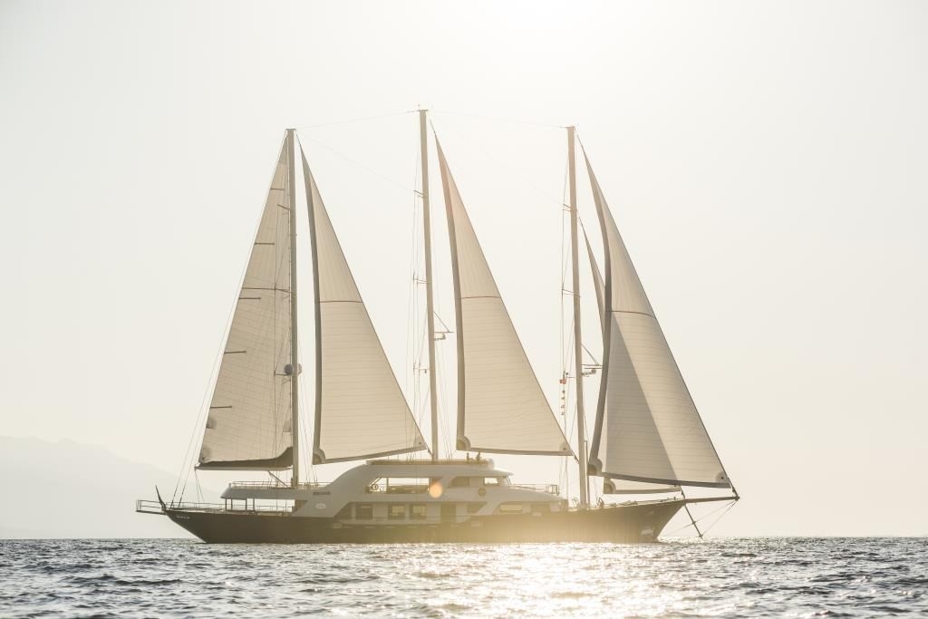 Bodrum'da Huzurlu Maviliklerde, 55 Metre, Lüks Kiralık Gulet