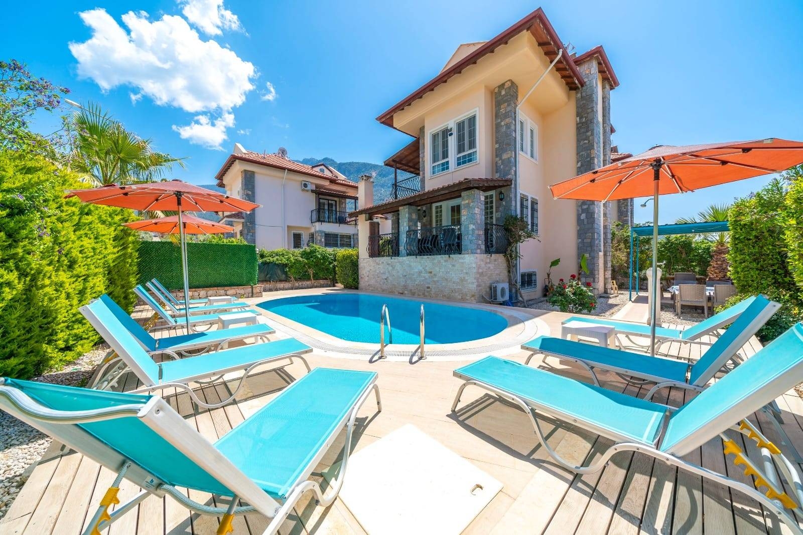 Fethiye Ölüdeniz'de Geniş Gruplara Uygun, Özel Havuzlu, Konforlu Villa