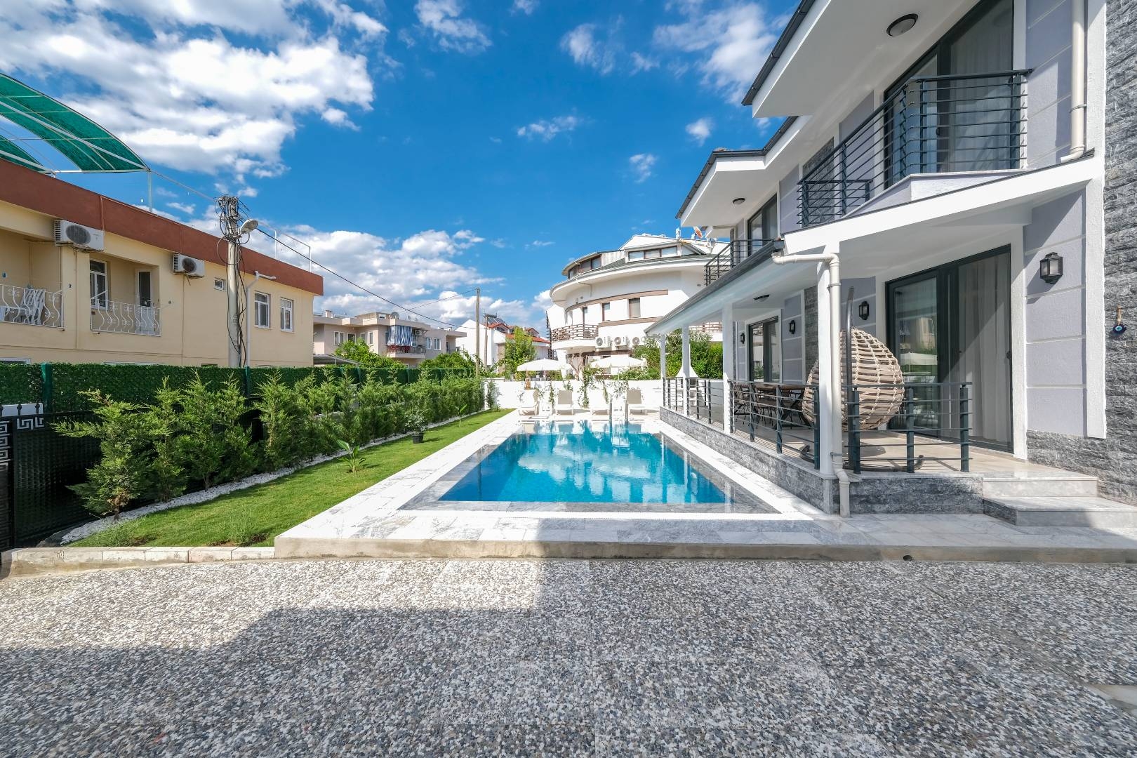 Ortaca Dalyan'da Nehir Kenarında, Özel Havuzlu, Jakuzili, Lüks Villa