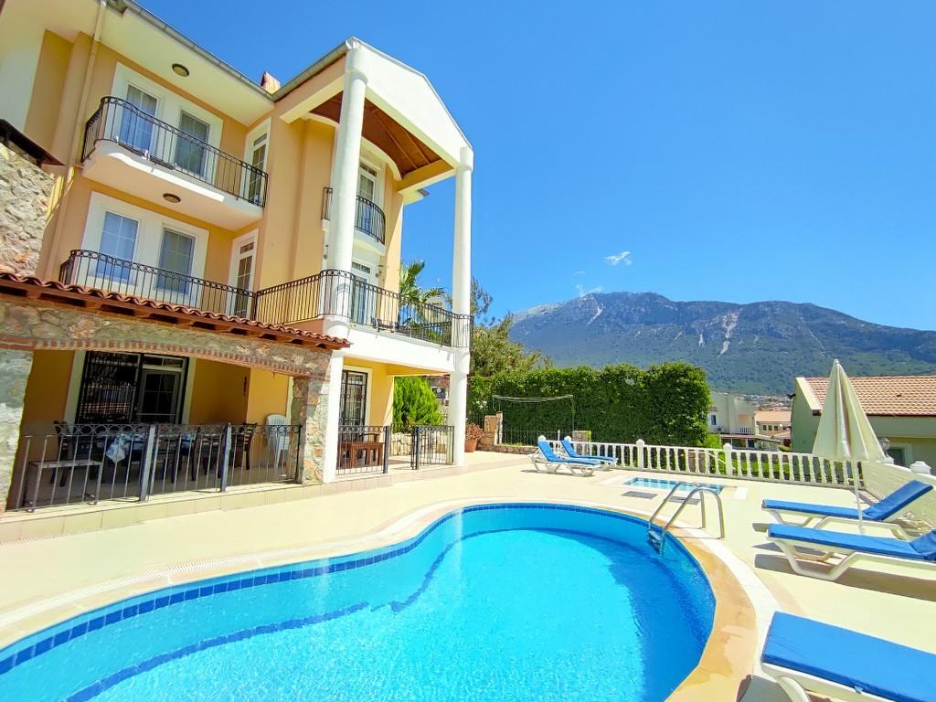 Ölüdeniz'de Kalabalık Ailelere Uygun, Özel Havuzlu, Müstakil Villa-21477