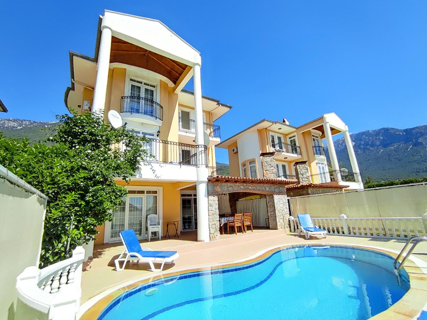 Fethiye Ölüdeniz'de Ölüdeniz Plajına Yakın, Özel Havuzlu, Şık Villa-17180