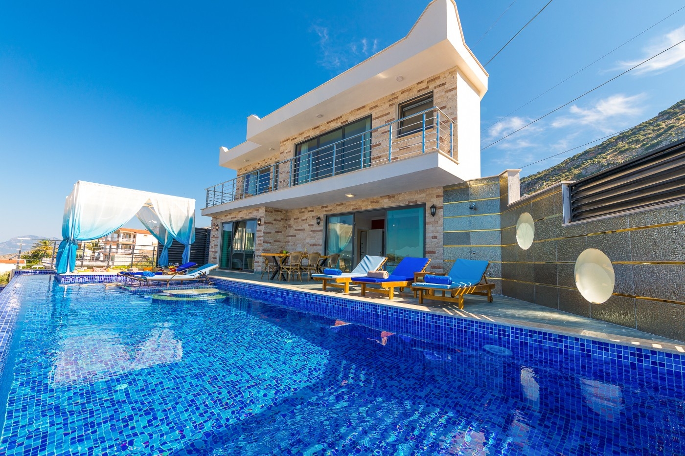 Kaş İslamlar'da Enfes Deniz Manzaralı, Özel Havuzlu, Lüks Villa