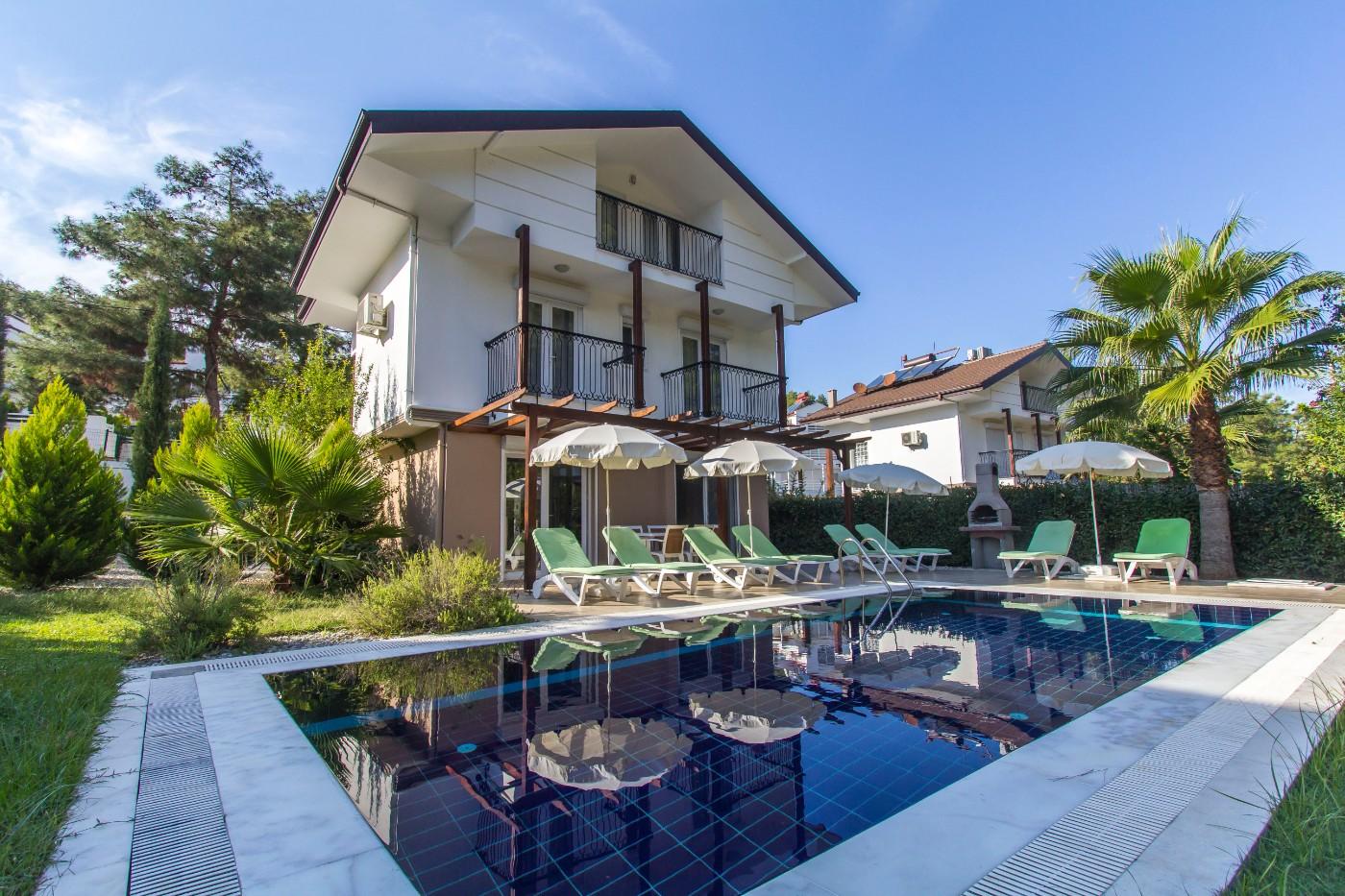 Fethiye Ölüdeniz'de Plaja Yakın, Özel Havuzlu, Konforlu, Modern Villa-14745