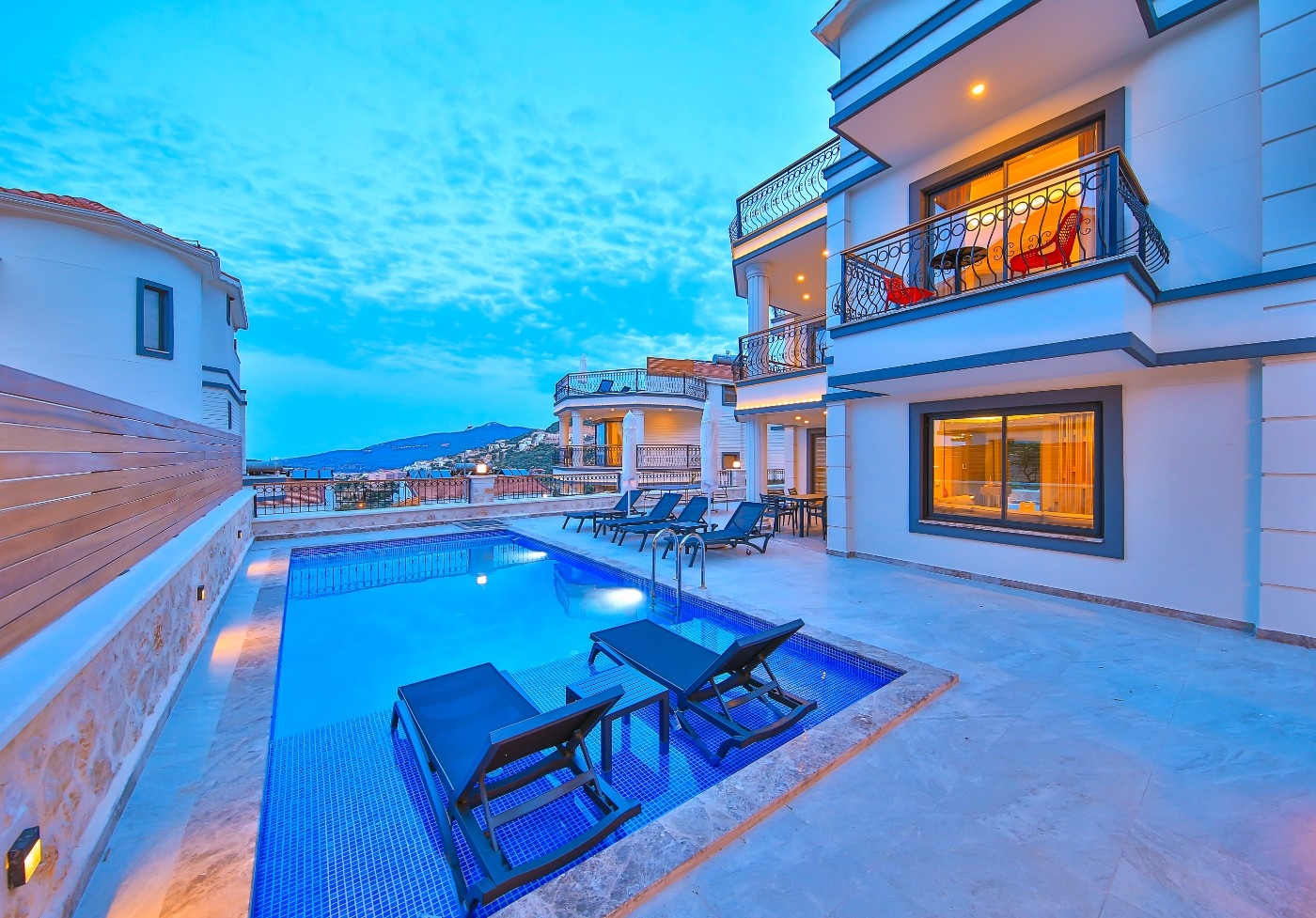 Kaş Kalkan'da Deniz Manzaralı, Özel Havuzlu, Jakuzili, Lüks Villa