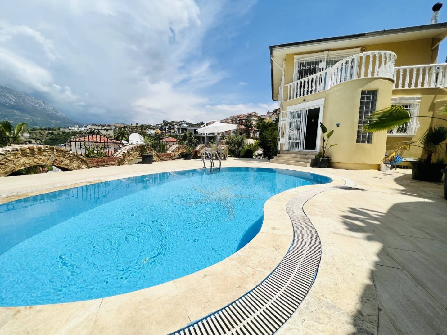 Alanya Kargıcak'ta Elverişli Konumda, Özel Havuzlu, Yazlık Villa