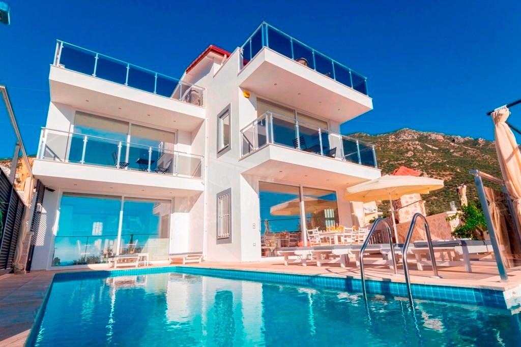 Kaş Kalkan'da Denize Yakın, Özel Havuzlu, Muhafazakar Villa