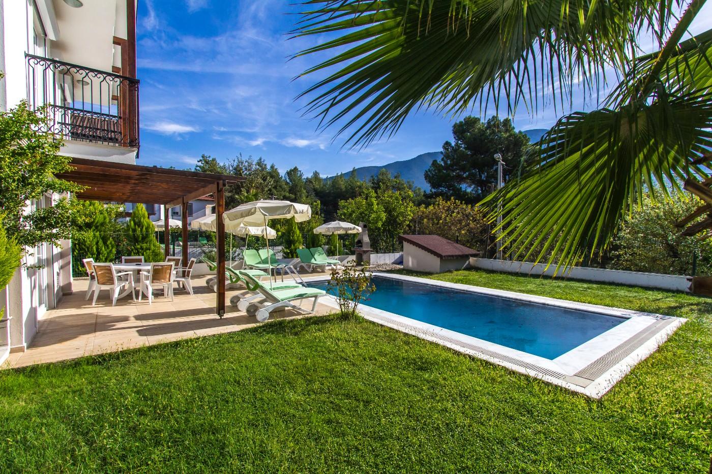 Fethiye Ölüdeniz'de Geniş Gruplara Uygun, Özel Havuzlu, Bahçeli Villa-19415