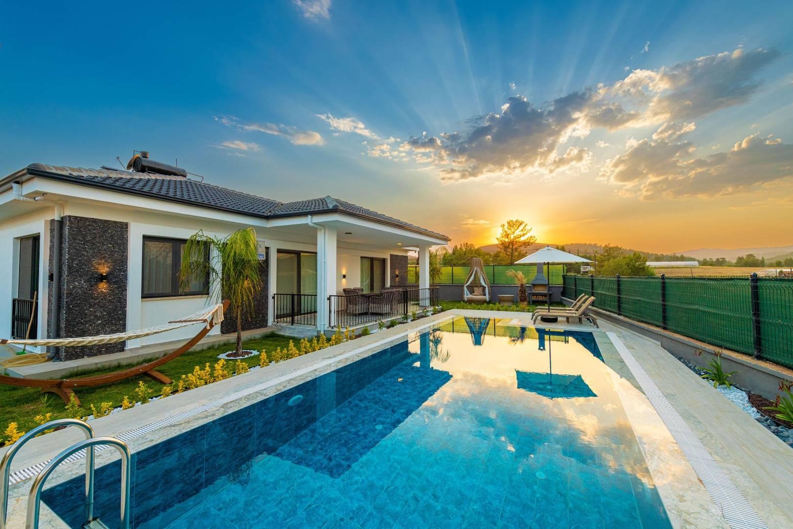 Muğla Seydikemer'de Doğa İçerisinde, Özel Havuzlu ve Jakuzili Villa-27669