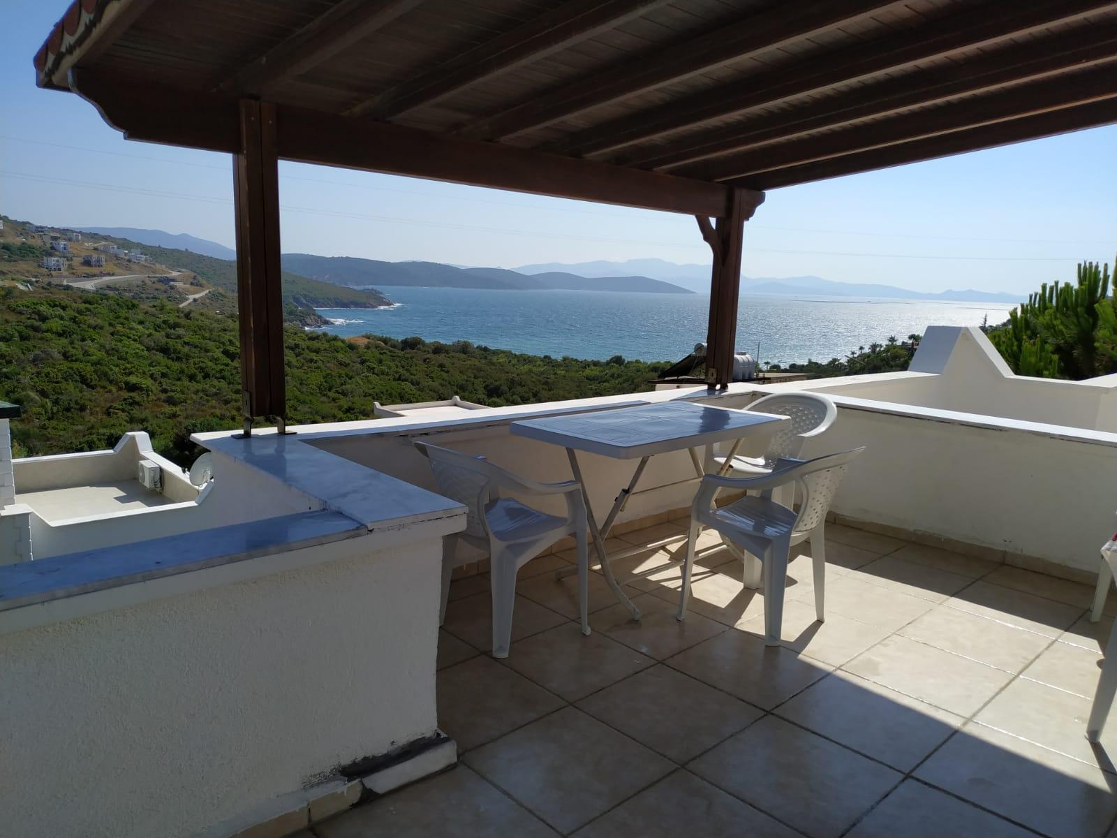 Muğla Milas'ta Plajlı Sitede, Deniz Manzaralı, Tripleks Villa -24728