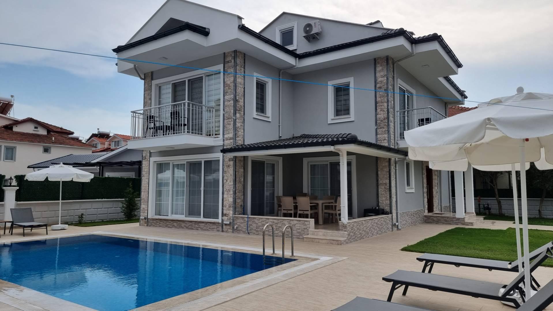 Muğla Dalyan'da Kalabalık Ailelere Uygun, Özel Havuzlu, Şık Villa-25298