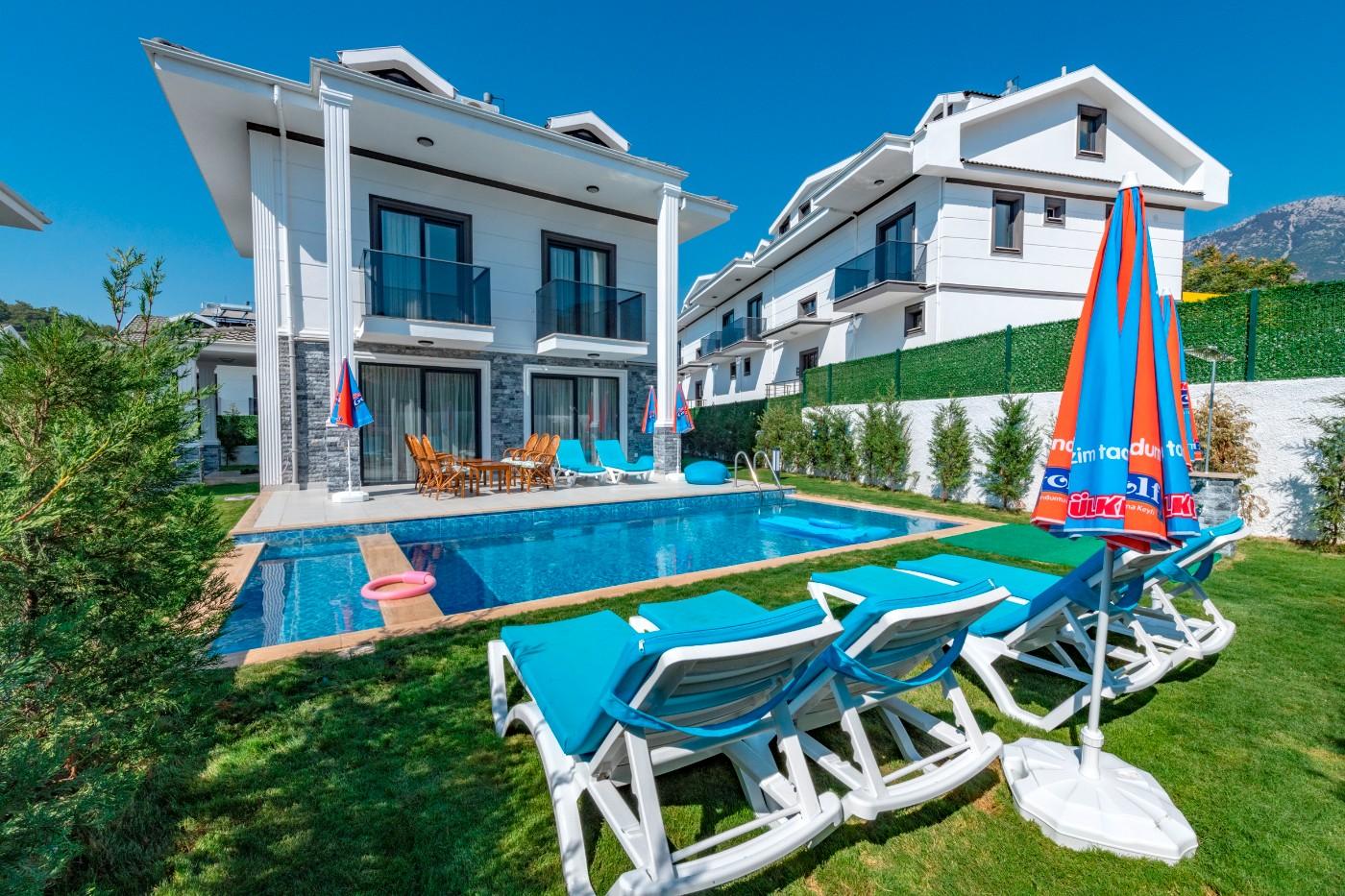 Fethiye Ölüdeniz'de Enfes Doğada, Özel Havuzlu, Yeşil Bahçeli Villa-19983