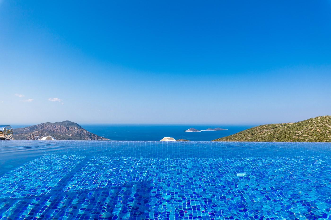 Kaş İslamlar'da Enfes Deniz Manzaralı, Özel Havuzlu, Lüks Villa-22379