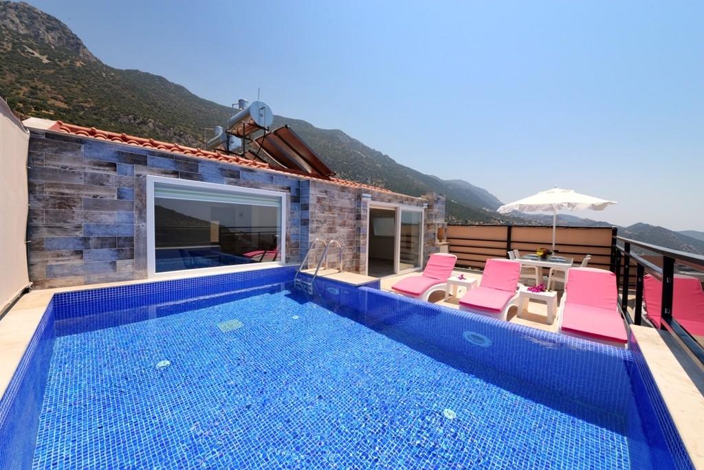 Kaş Kalkan'da Deniz Manzaralı, Özel Havuzlu, Konforlu Villa-13016