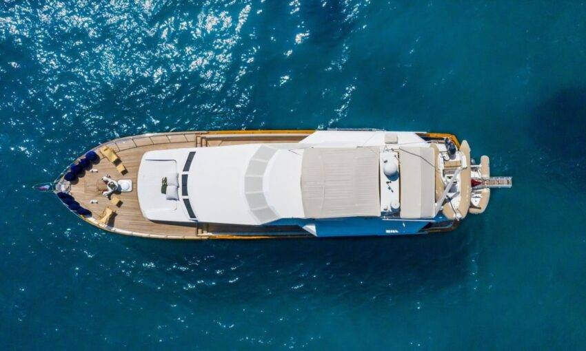 Bodrum'da Mavi Yolculuk Sunan, 4 Kamaralı, Kiralık Motoryat