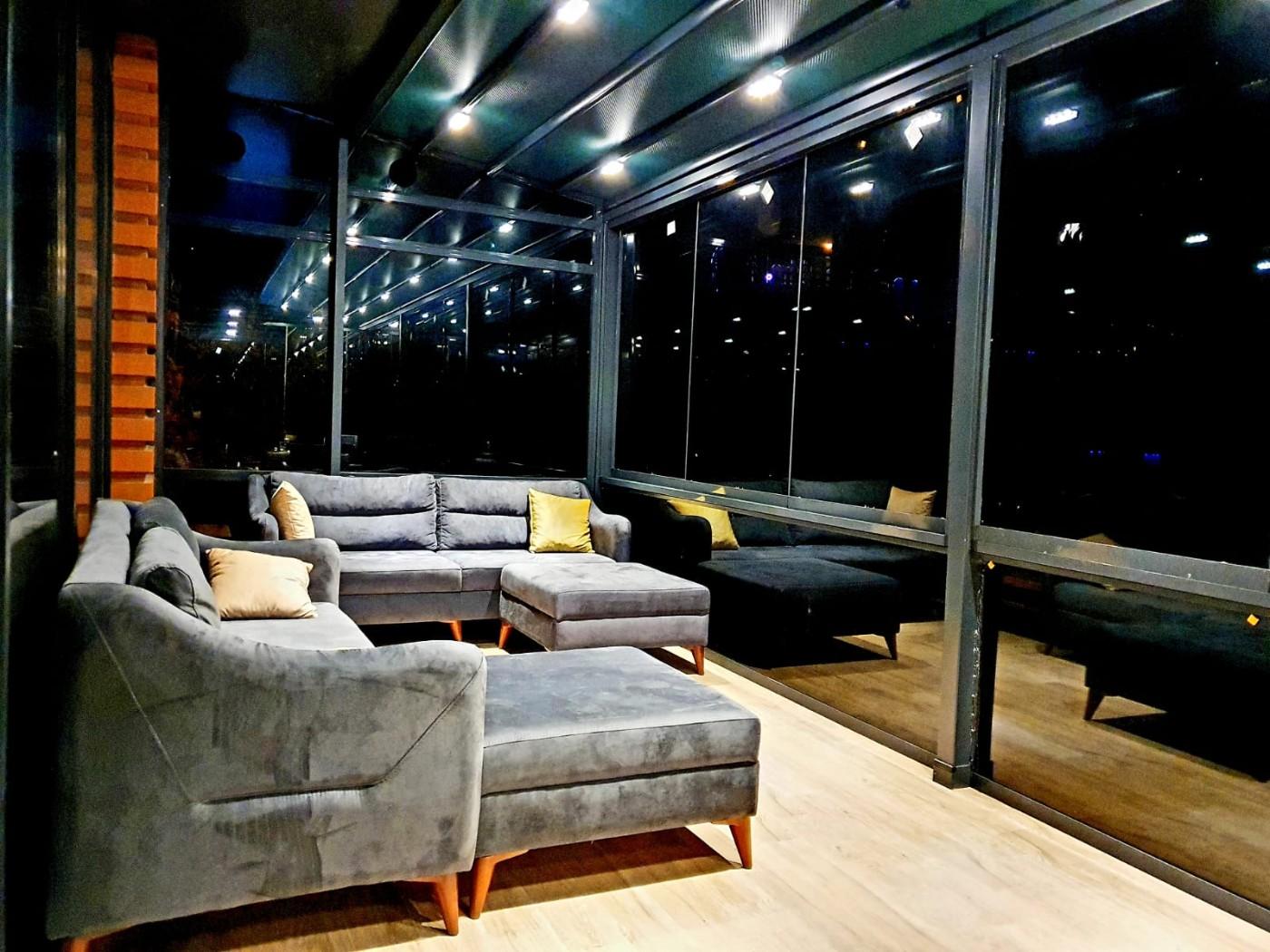 Sapanca'da Merkezi Konumda, Isıtmalı Havuzlu, Lüks Villa-23276