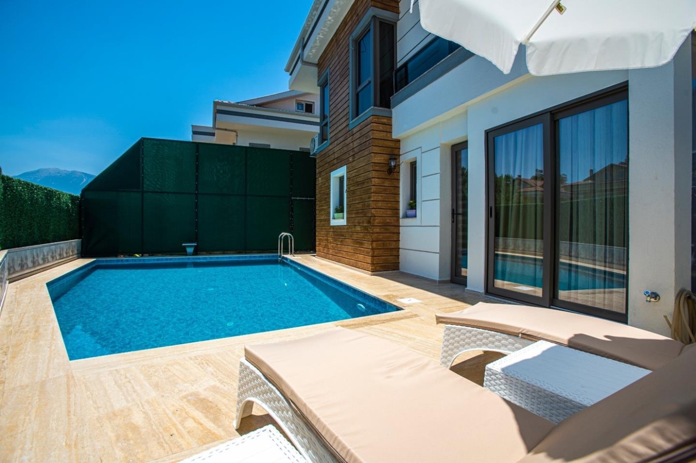 Muğla Fethiye'de Modern İç Dizayna Sahip, Özel Havuzlu, Lüks Villa