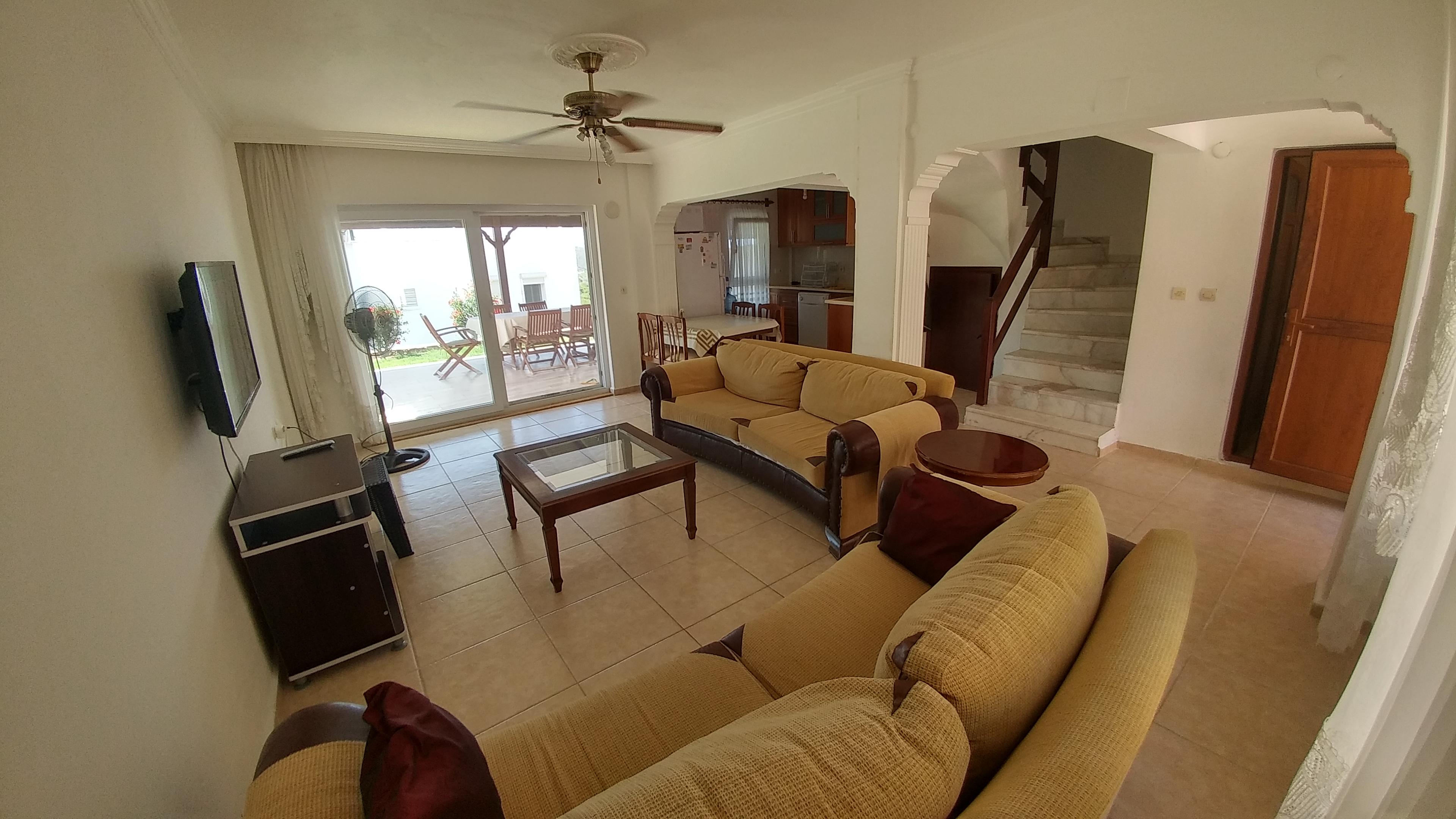 Muğla Milas'ta Plajlı Sitede, Deniz Manzaralı, Tripleks Villa -24728