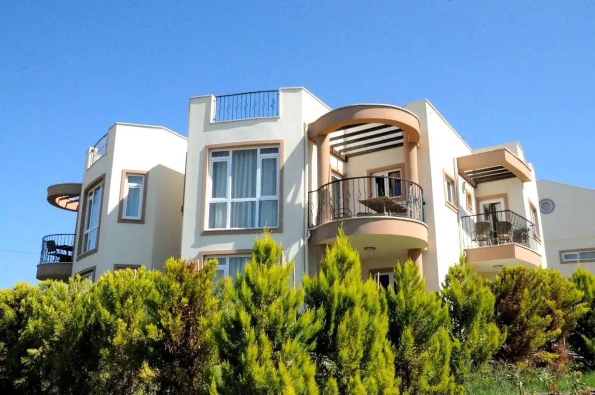 Didim Akbük'te Özel Plajlı Tesiste, Ailelere Uygun, Yazlık Ev