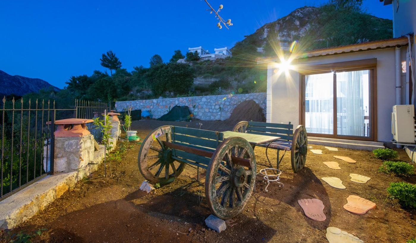 Marmaris Söğüt'te Deniz ve Doğa Manzaralı, Özel Havuzlu, Lüks Villa-17579