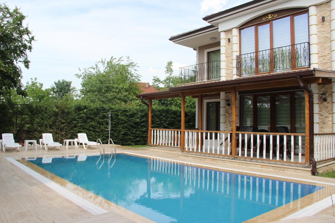 Sapanca'da Yeşillikler İçerisinde, Özel Havuzlu, 10 Kişilik Villa-14963