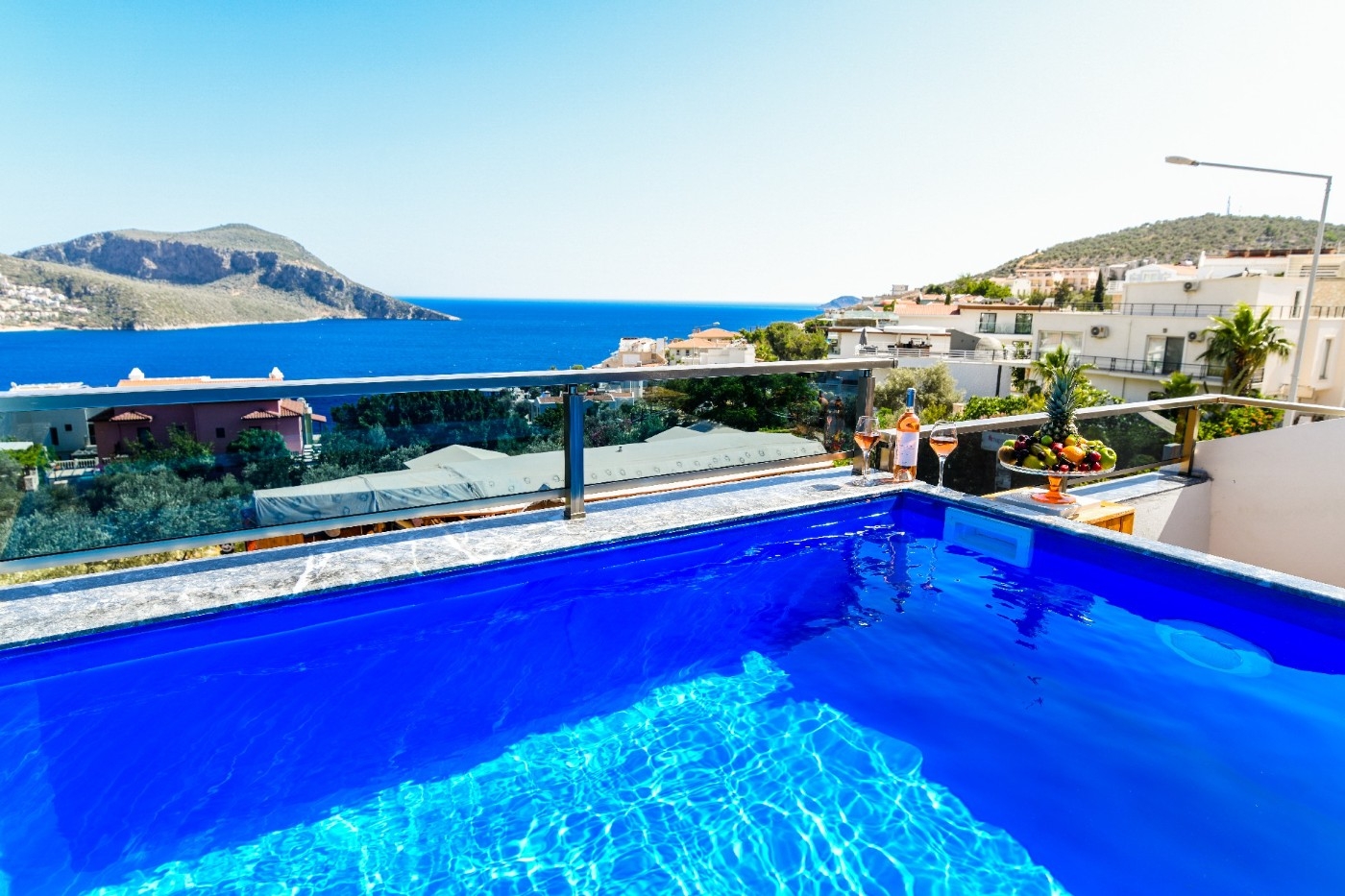 Kaş Kalkan'da Merkezi Konumda, Enfes Deniz Manzaralı, Lüks Tatil Evi